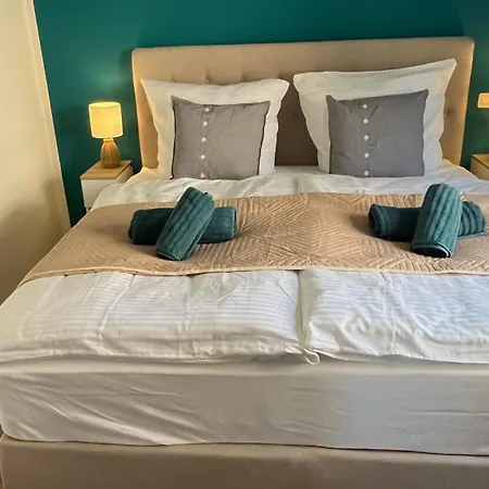 Grosses Fuer 6 - Gasgrill Citynah Parken Apartment *