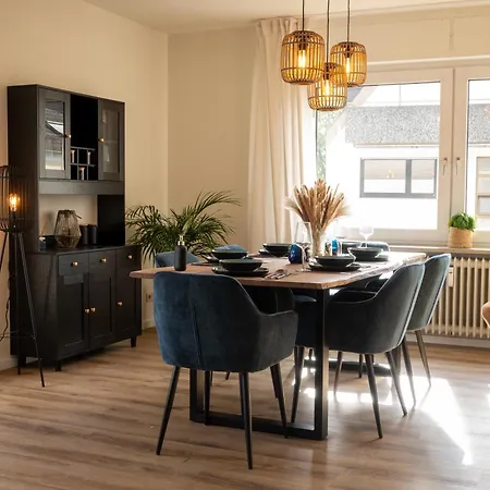 Grosses Fuer 6 - Gasgrill Citynah Parken Apartment Lippstadt